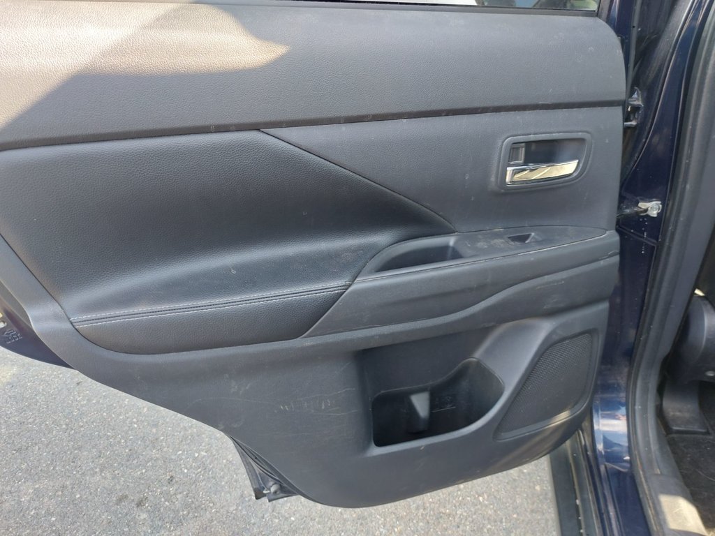 2014 Mitsubishi Outlander in Antigonish, Nova Scotia - 40 - w1024h768px