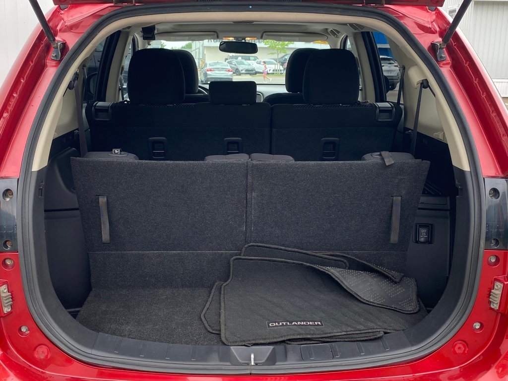 2018 Mitsubishi Outlander in Antigonish, Nova Scotia - 40 - w1024h768px