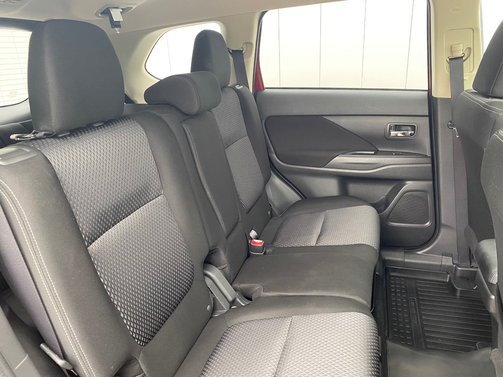 2018 Mitsubishi Outlander in Antigonish, Nova Scotia - 33 - w1024h768px
