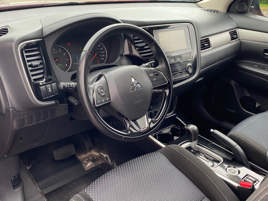 2018 Mitsubishi Outlander in Antigonish, Nova Scotia - 11 - w1024h768px
