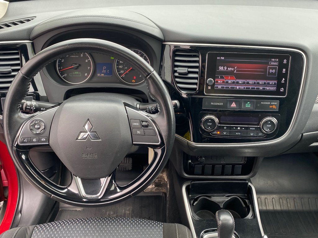 2018 Mitsubishi Outlander in Antigonish, Nova Scotia - 12 - w1024h768px
