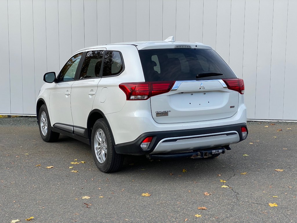 2020  Outlander ES | Cam | 7-Pass | HtdSeats | Warranty to 2029 in Saint John, New Brunswick - 5 - w1024h768px