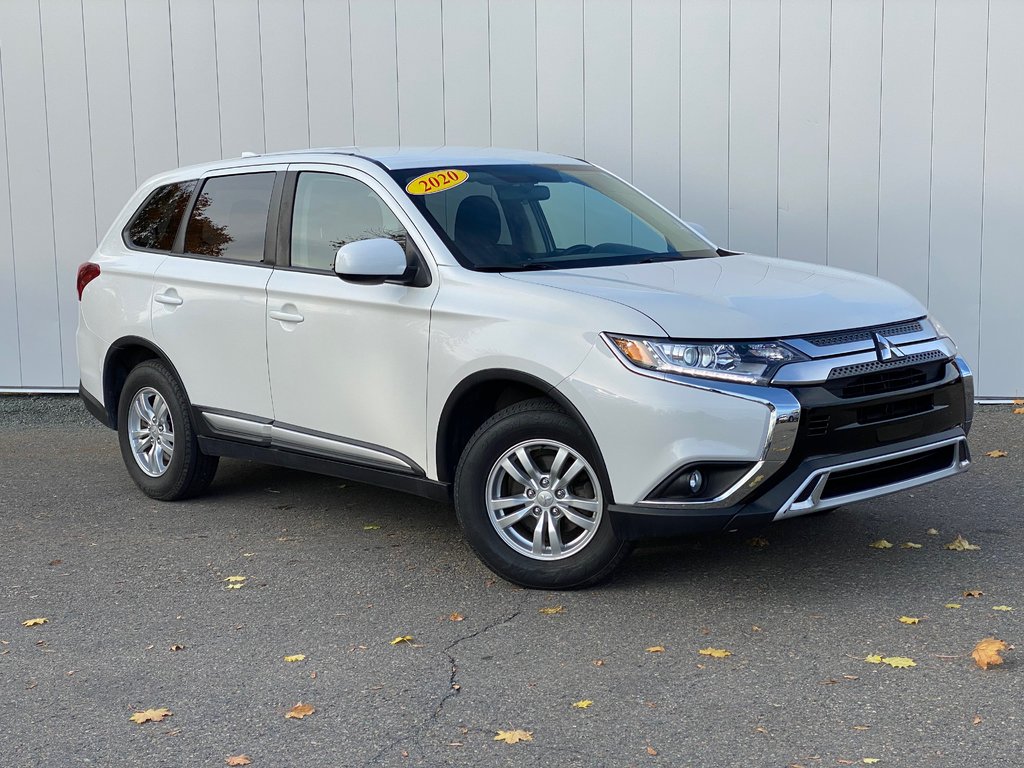 2020  Outlander ES | Cam | 7-Pass | HtdSeats | Warranty to 2029 in Saint John, New Brunswick - 1 - w1024h768px