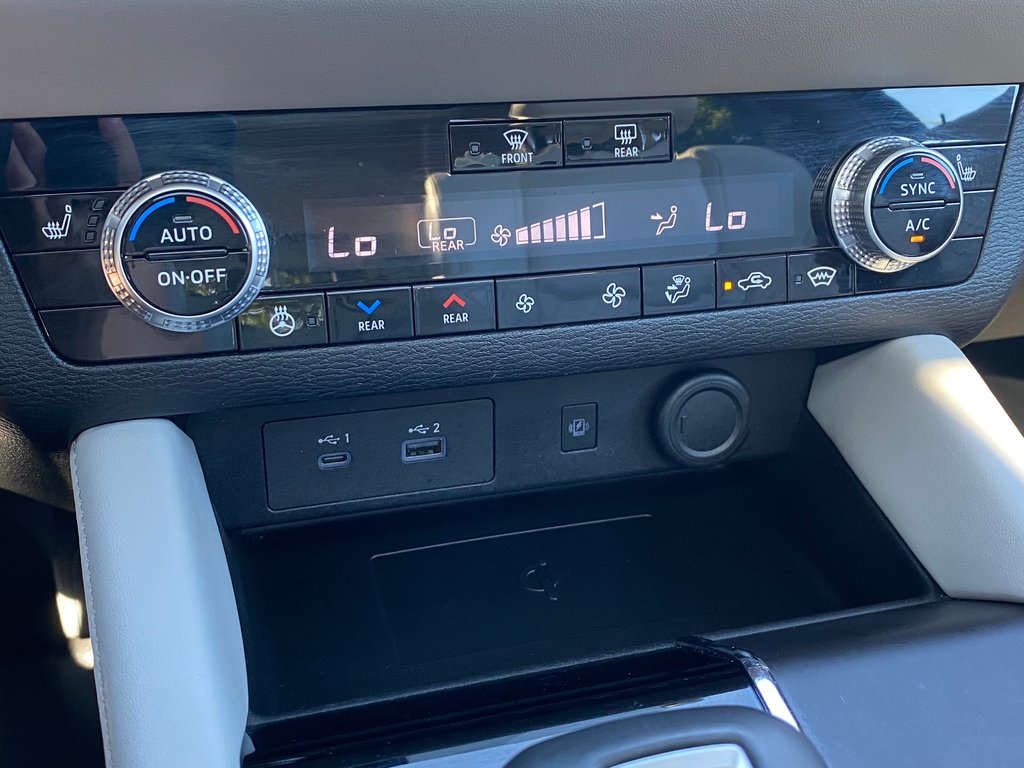 2022 Mitsubishi Outlander SEL | Leather | Roof | 7-Pass | Warranty to 2031 in Saint John, New Brunswick - 24 - w1024h768px