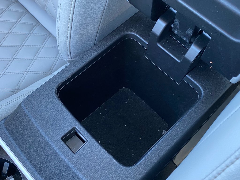 2022 Mitsubishi Outlander SEL | Leather | Roof | 7-Pass | Warranty to 2031 in Saint John, New Brunswick - 27 - w1024h768px