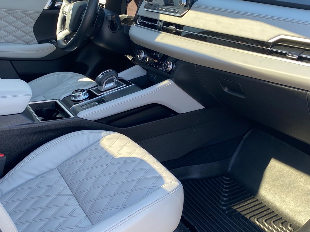 2022 Mitsubishi Outlander SEL | Leather | Roof | 7-Pass | Warranty to 2031 in Saint John, New Brunswick - 31 - w1024h768px