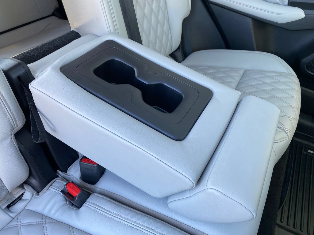 2022 Mitsubishi Outlander SEL | Leather | Roof | 7-Pass | Warranty to 2031 in Saint John, New Brunswick - 38 - w1024h768px