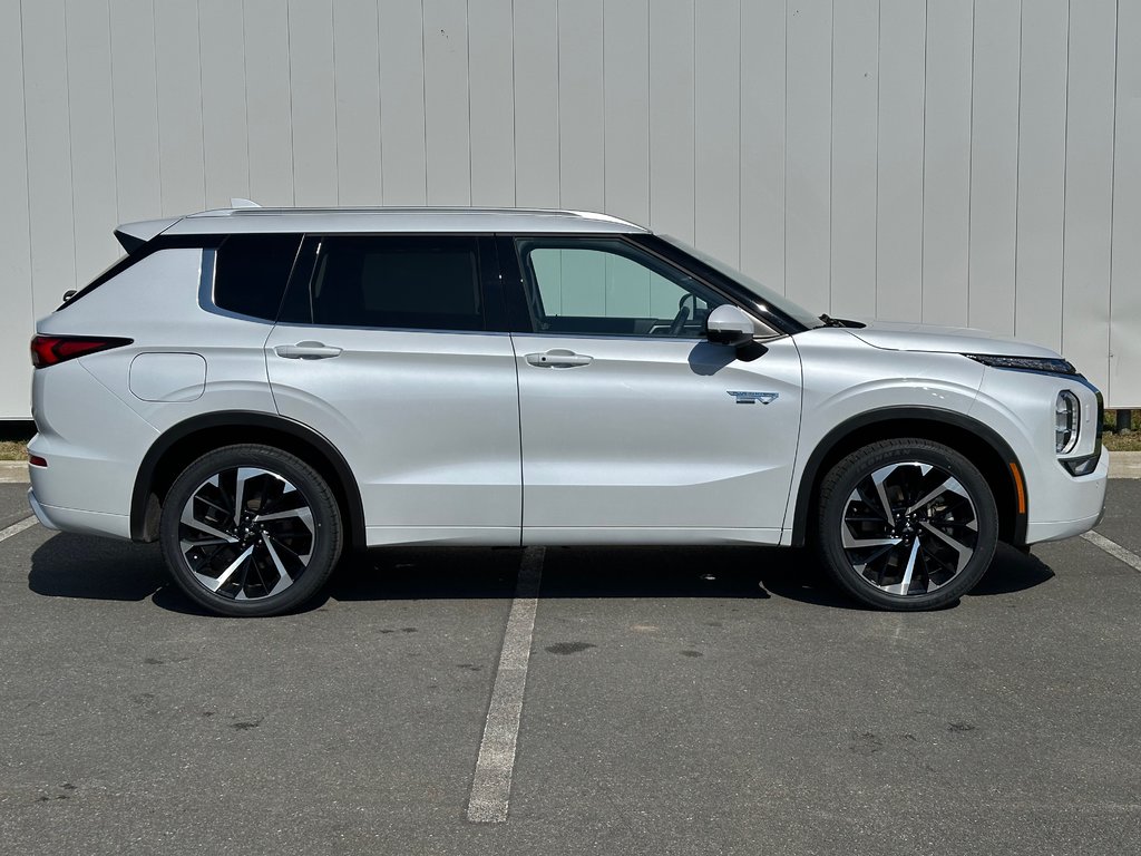 2024 Mitsubishi Outlander in Antigonish, Nova Scotia - 8 - w1024h768px
