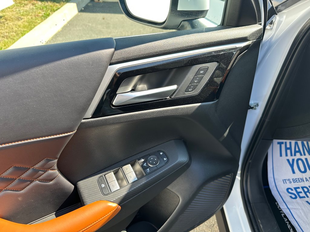 2024 Mitsubishi Outlander in Antigonish, Nova Scotia - 11 - w1024h768px