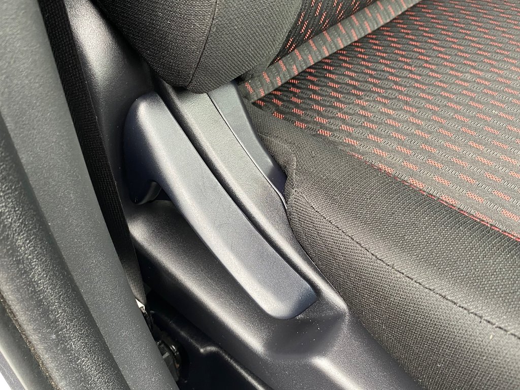 2018 Mitsubishi RVR SE | Cam | USB | HtdSeats | Warranty to 2028 in Saint John, New Brunswick - 28 - w1024h768px