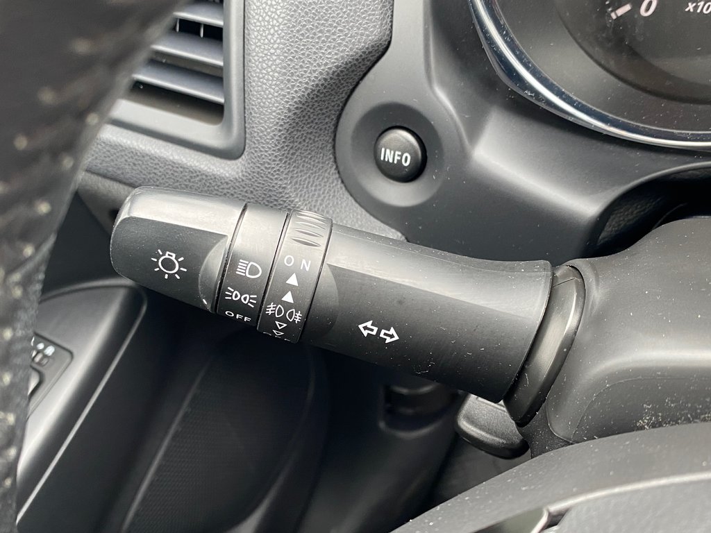2018 Mitsubishi RVR SE | Cam | USB | HtdSeats | Warranty to 2028 in Saint John, New Brunswick - 15 - w1024h768px