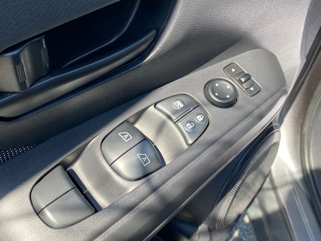2020 Nissan Kicks S | Cam | USB | Bluetooth | Warranty to 2025 in Saint John, New Brunswick - 12 - w1024h768px