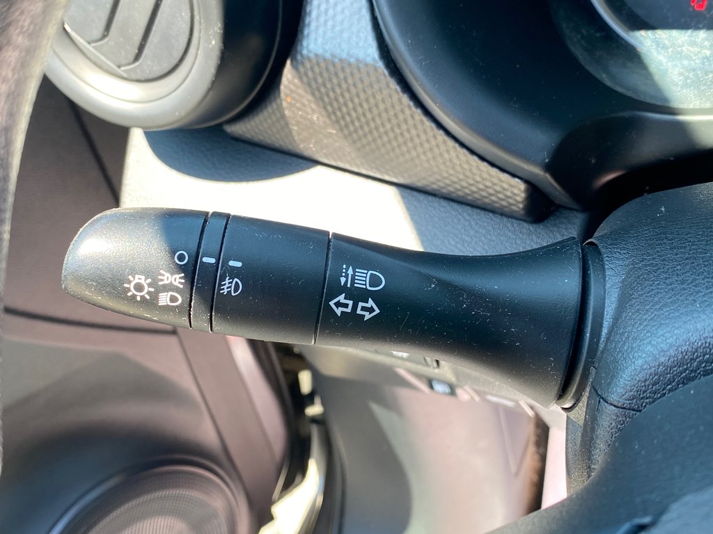 2020 Nissan Kicks S | Cam | USB | Bluetooth | Warranty to 2025 in Saint John, New Brunswick - 14 - w1024h768px