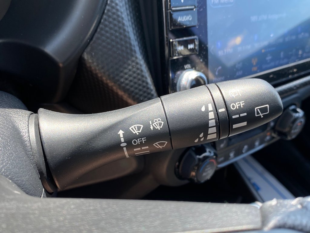 2021 Nissan Kicks in Antigonish, Nova Scotia - 17 - w1024h768px