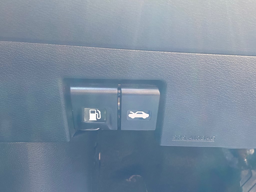 2021 Nissan Kicks in Antigonish, Nova Scotia - 14 - w1024h768px