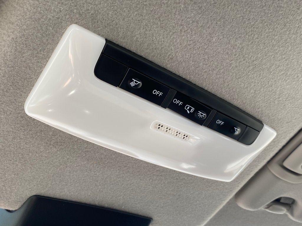 2021 Nissan Kicks in Antigonish, Nova Scotia - 28 - w1024h768px