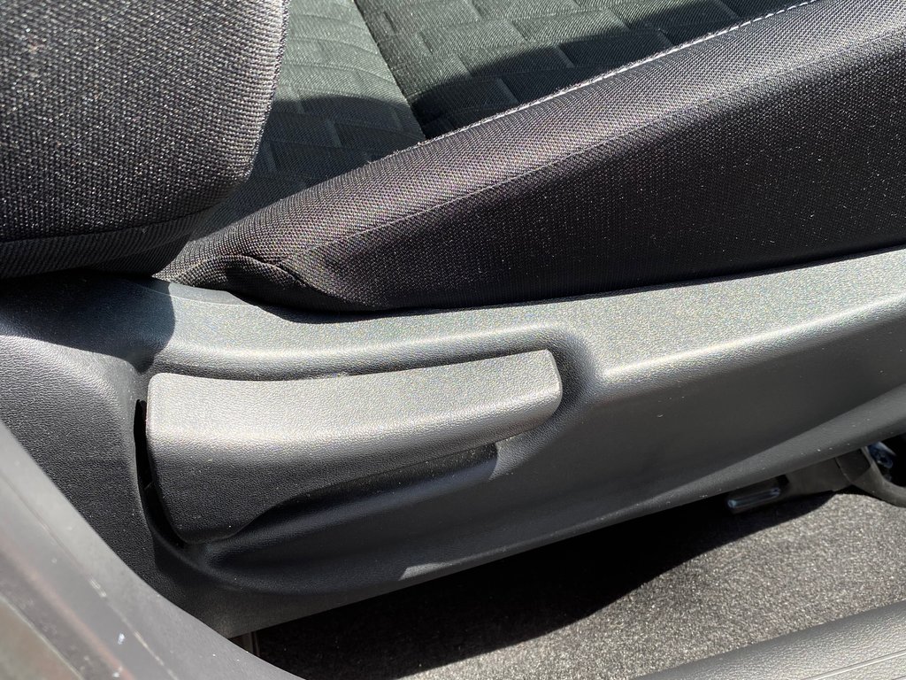 2021 Nissan Kicks in Antigonish, Nova Scotia - 30 - w1024h768px