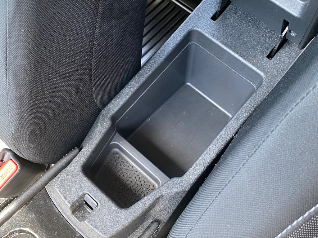 2021 Nissan Kicks in Antigonish, Nova Scotia - 27 - w1024h768px