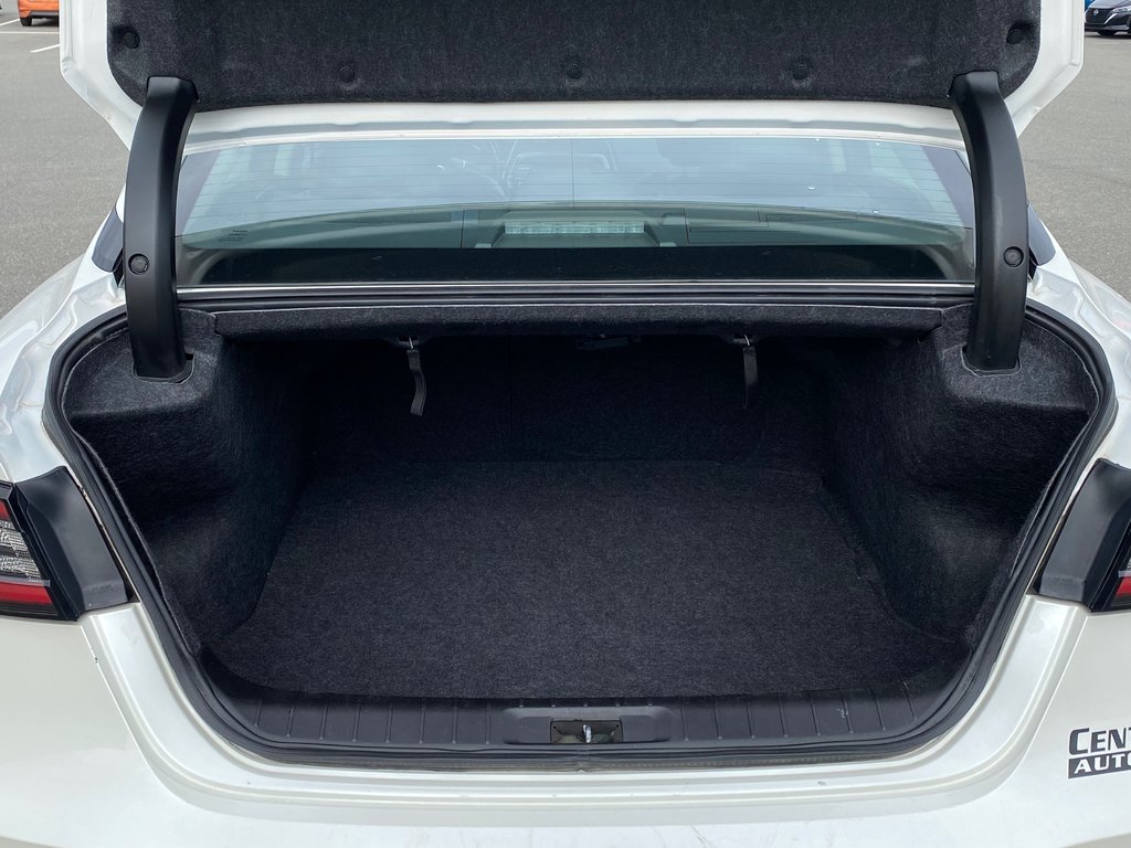 2020 Nissan Maxima in Antigonish, Nova Scotia - 43 - w1024h768px