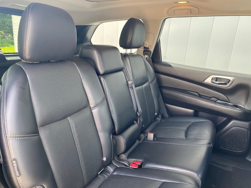 2018 Nissan Pathfinder Platinum | SunRoof | Leather | 7-Pass | Cam | USB in Saint John, New Brunswick - 37 - w1024h768px