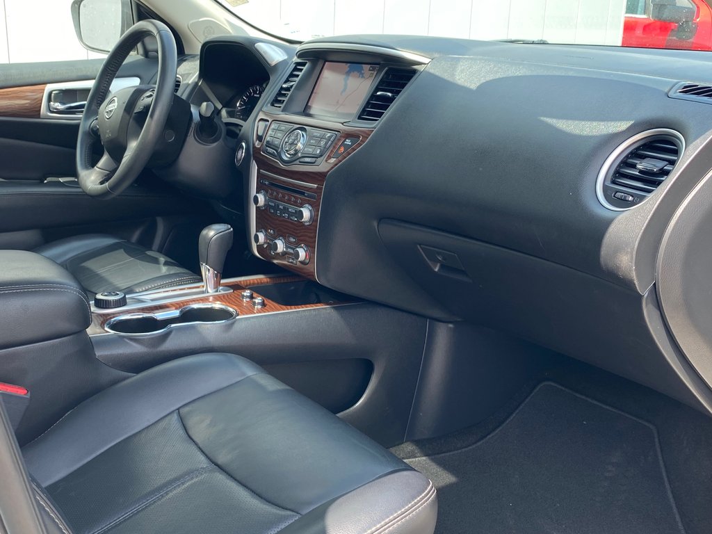 2018 Nissan Pathfinder Platinum | SunRoof | Leather | 7-Pass | Cam | USB in Saint John, New Brunswick - 33 - w1024h768px