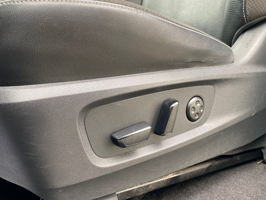 2022 Nissan Pathfinder in Antigonish, Nova Scotia - 19 - w1024h768px