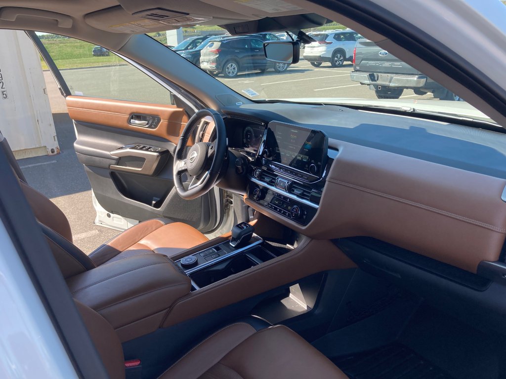 2024 Nissan Pathfinder PLATINUM | Leather | MoonRoof | Warranty to 2028 in Saint John, New Brunswick - 47 - w1024h768px