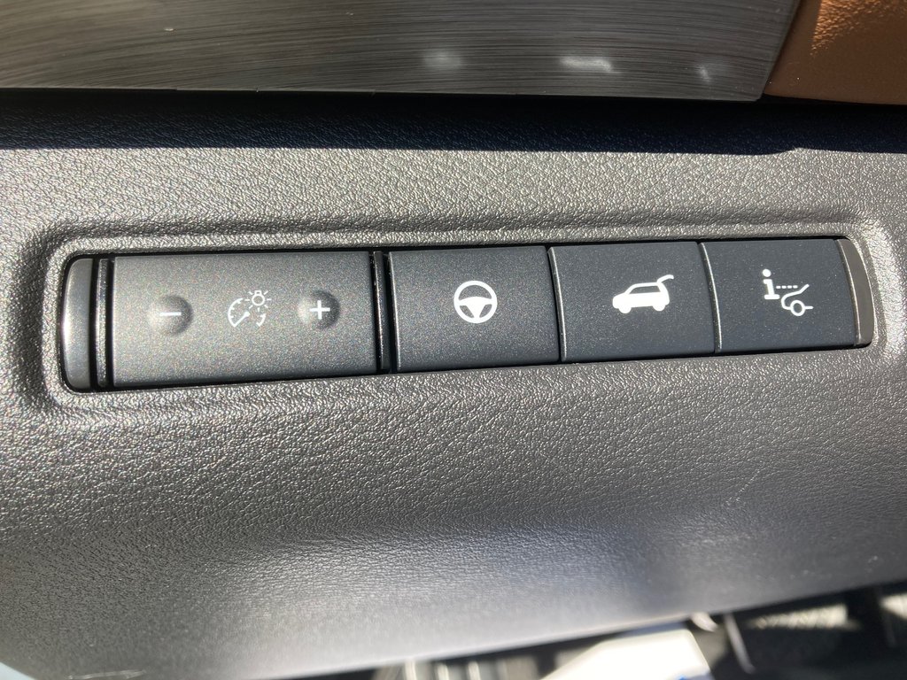 2024 Nissan Pathfinder PLATINUM | Leather | MoonRoof | Warranty to 2028 in Saint John, New Brunswick - 14 - w1024h768px
