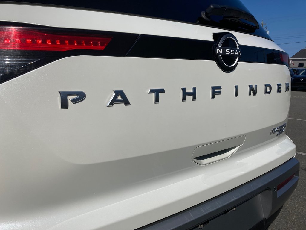 2024 Nissan Pathfinder PLATINUM | Leather | MoonRoof | Warranty to 2028 in Saint John, New Brunswick - 44 - w1024h768px