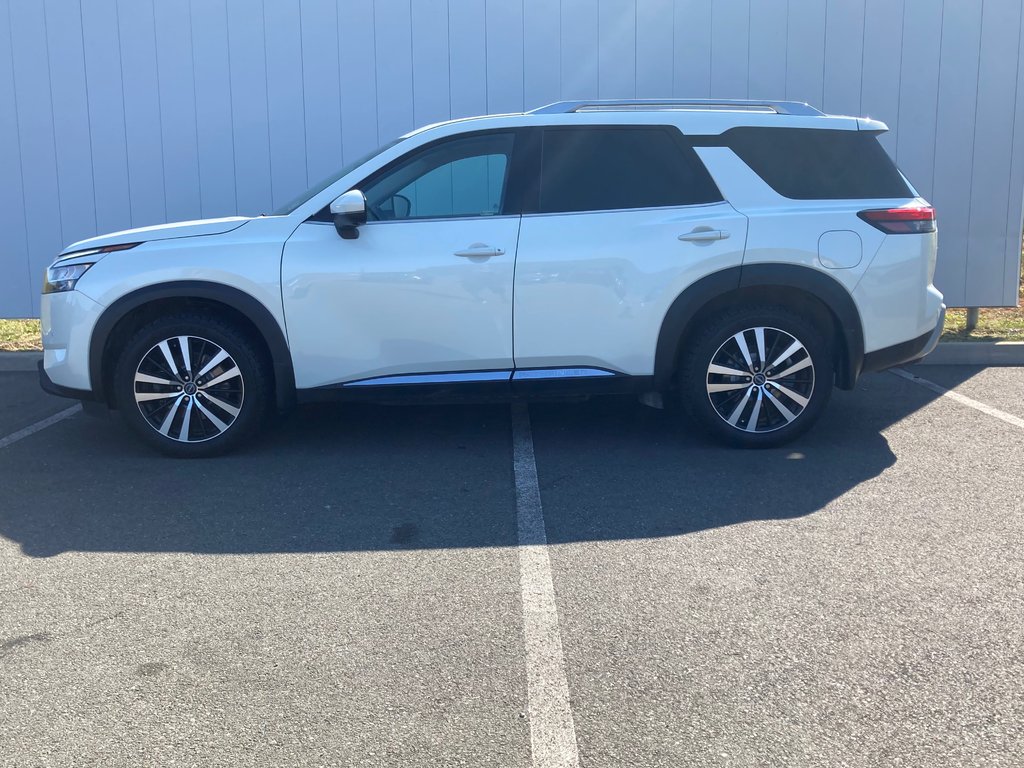 2024 Nissan Pathfinder PLATINUM | Leather | MoonRoof | Warranty to 2028 in Saint John, New Brunswick - 4 - w1024h768px