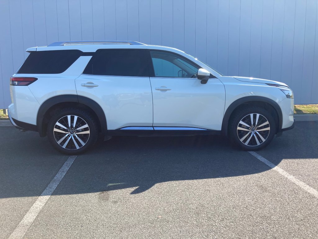 2024 Nissan Pathfinder PLATINUM | Leather | MoonRoof | Warranty to 2028 in Saint John, New Brunswick - 7 - w1024h768px