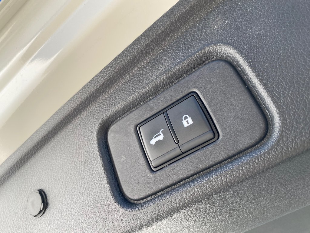 2024 Nissan Pathfinder SV | 3rd row | Cam | AdpCruise | Warranty to 2029 in Saint John, New Brunswick - 48 - w1024h768px