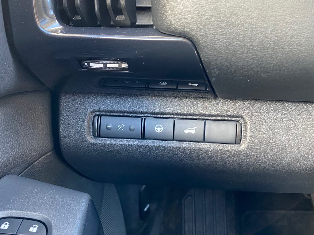 2024 Nissan Pathfinder SV | 3rd row | Cam | AdpCruise | Warranty to 2029 in Saint John, New Brunswick - 15 - w1024h768px