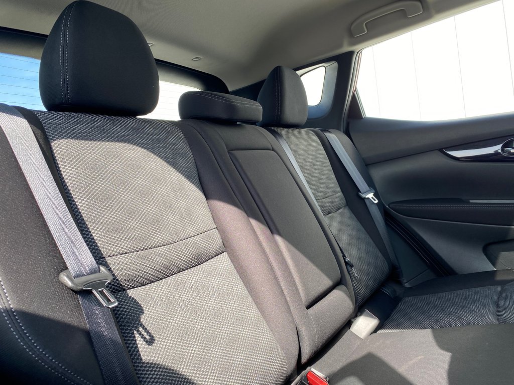 2017 Nissan Qashqai SV | SunRoof | Cam | USB | HtdSeats | Bluetooth in Saint John, New Brunswick - 37 - w1024h768px
