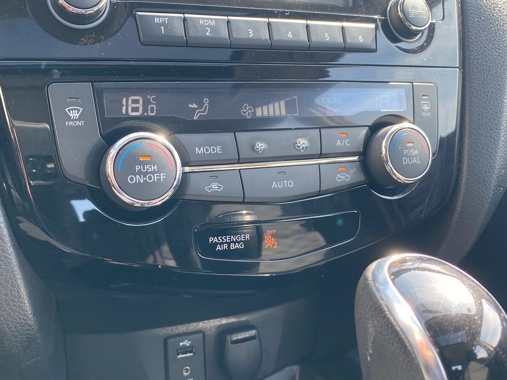 2017 Nissan Qashqai SV | SunRoof | Cam | USB | HtdSeats | Bluetooth in Saint John, New Brunswick - 24 - w1024h768px