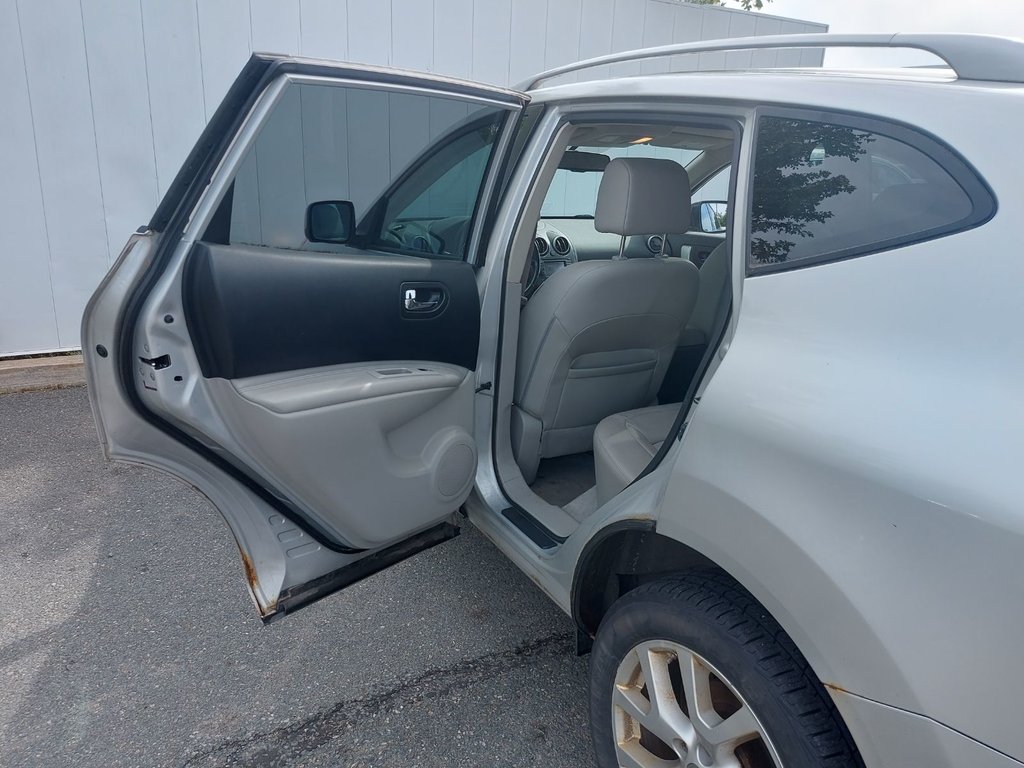 2012 Nissan Rogue in Antigonish, Nova Scotia - 34 - w1024h768px