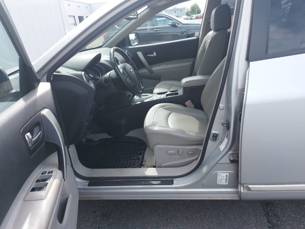 2012 Nissan Rogue in Antigonish, Nova Scotia - 28 - w1024h768px