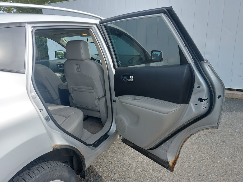 2012 Nissan Rogue in Antigonish, Nova Scotia - 39 - w1024h768px