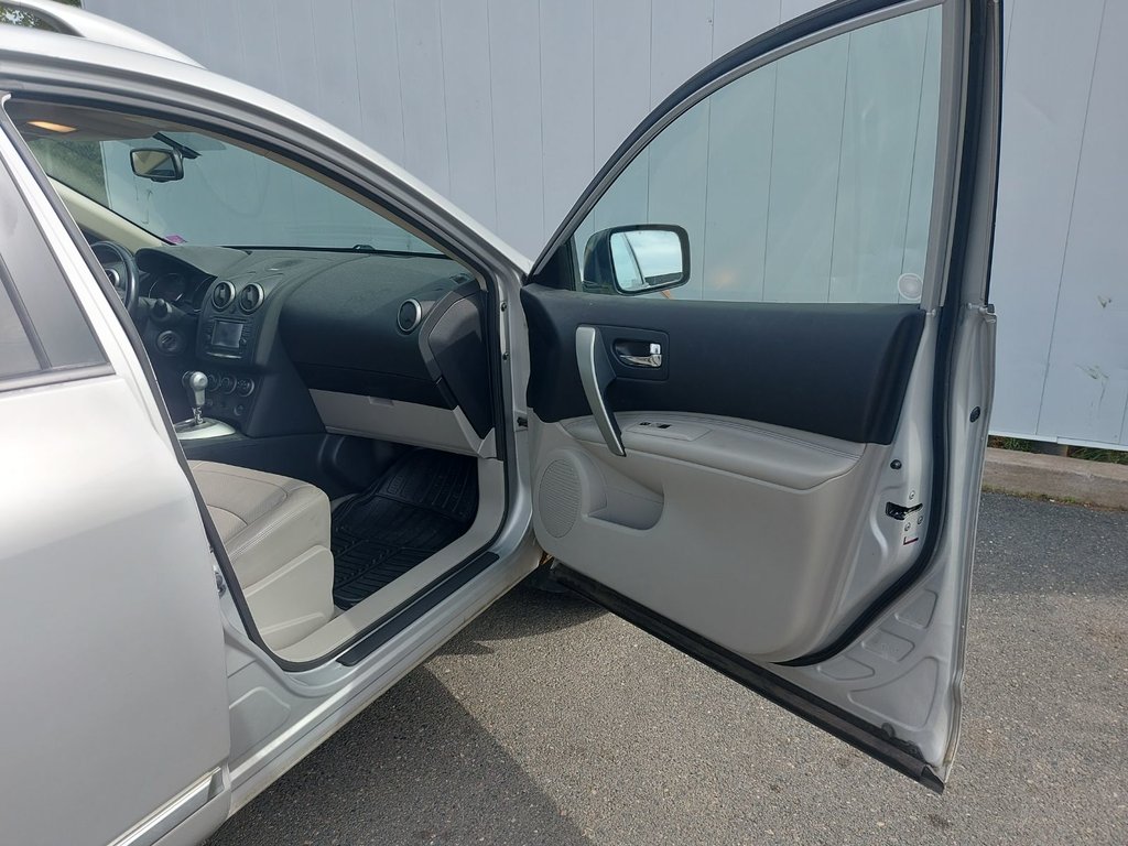 2012 Nissan Rogue in Antigonish, Nova Scotia - 45 - w1024h768px