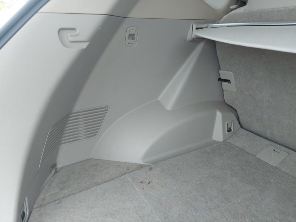 2012 Nissan Rogue in Antigonish, Nova Scotia - 66 - w1024h768px