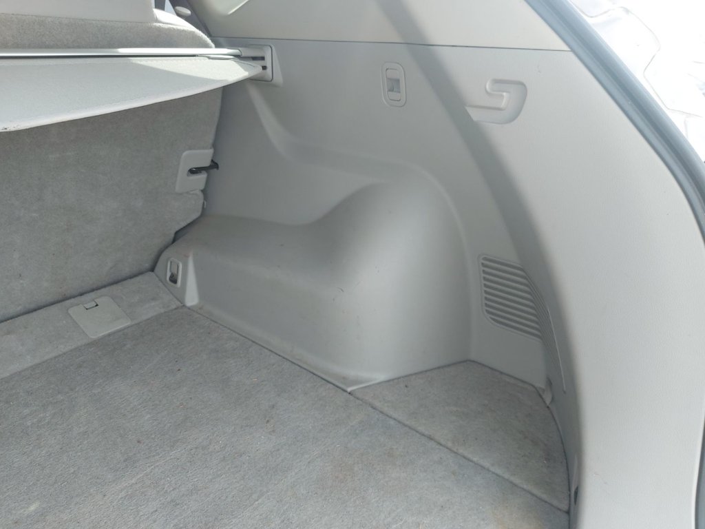 2012 Nissan Rogue in Antigonish, Nova Scotia - 67 - w1024h768px