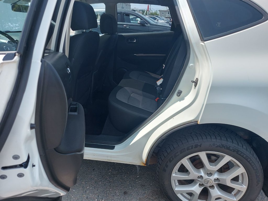 2013 Nissan Rogue SV | SunRoof | Cam |  HtdSeats | Bluetooth in Saint John, New Brunswick - 36 - w1024h768px