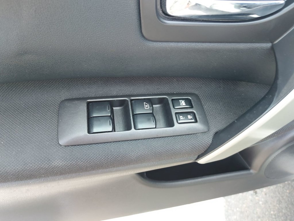 2013 Nissan Rogue SV | SunRoof | Cam |  HtdSeats | Bluetooth in Saint John, New Brunswick - 31 - w1024h768px