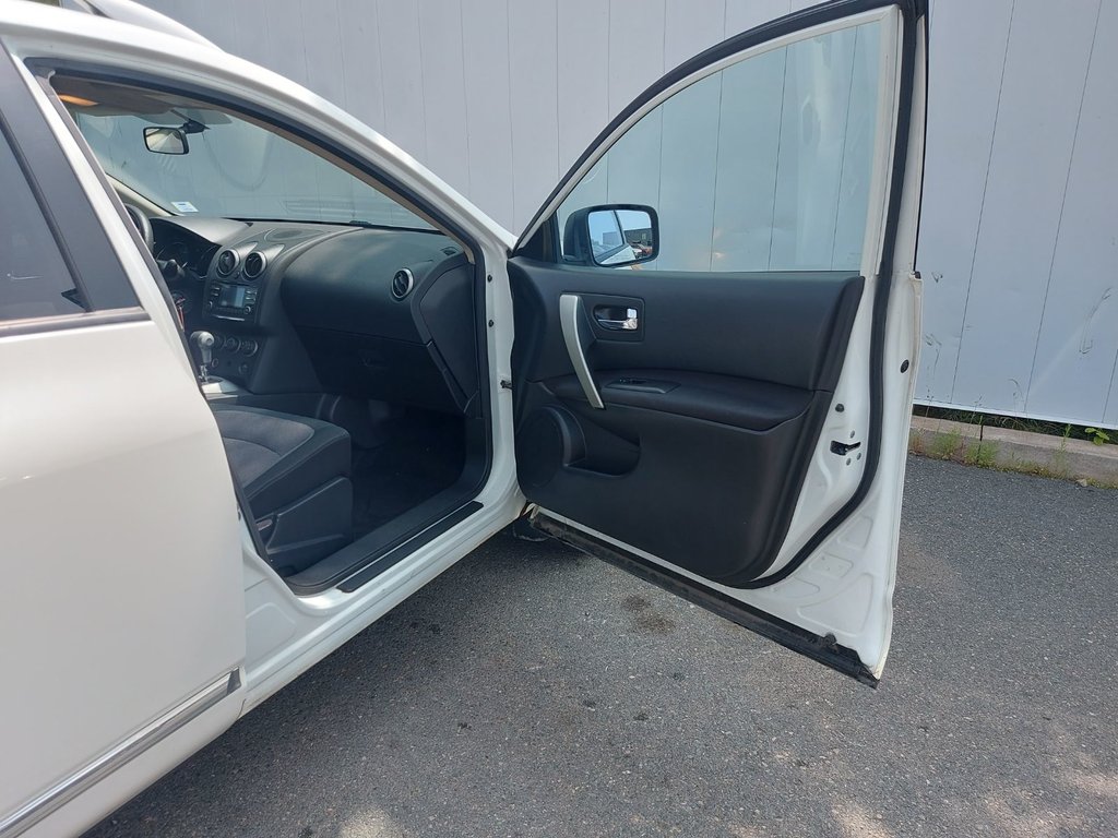 2013 Nissan Rogue SV | SunRoof | Cam |  HtdSeats | Bluetooth in Saint John, New Brunswick - 46 - w1024h768px