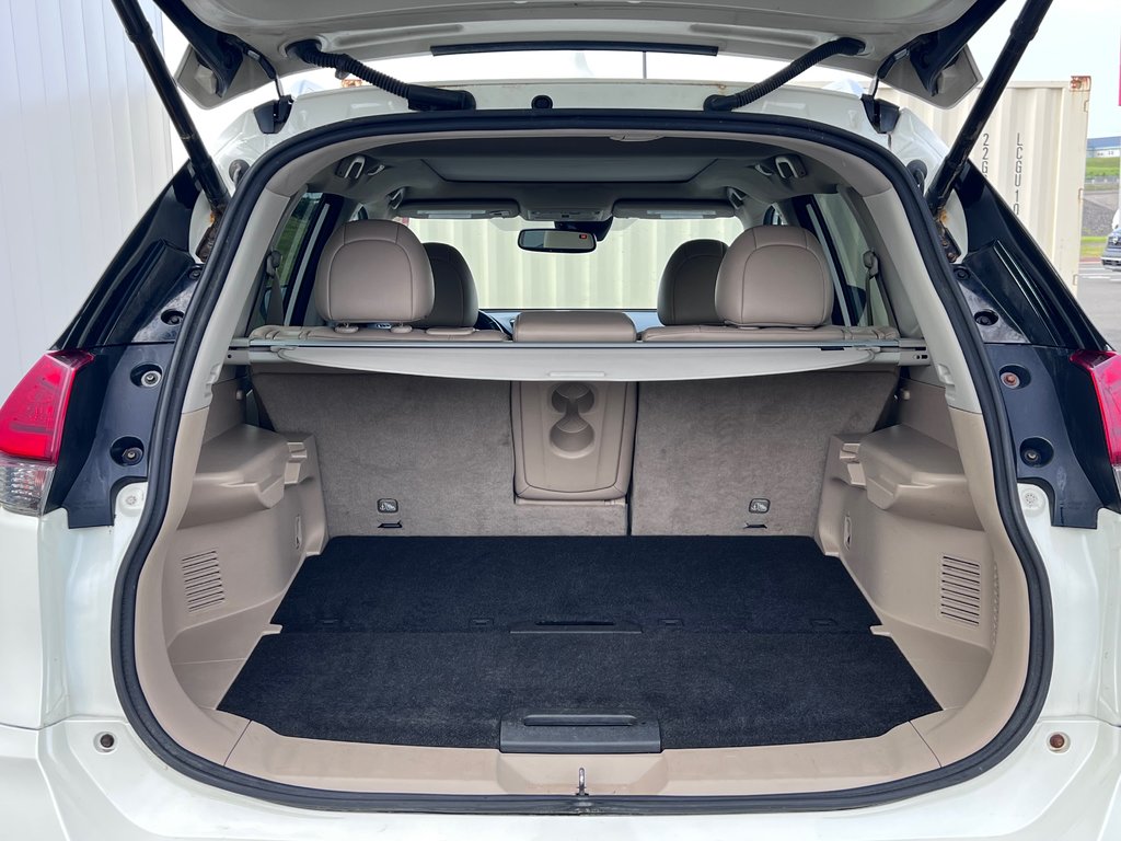 2017 Nissan Rogue SL PLATINUM | Leather | MoonRoof | Cam | Cruise in Saint John, New Brunswick - 44 - w1024h768px