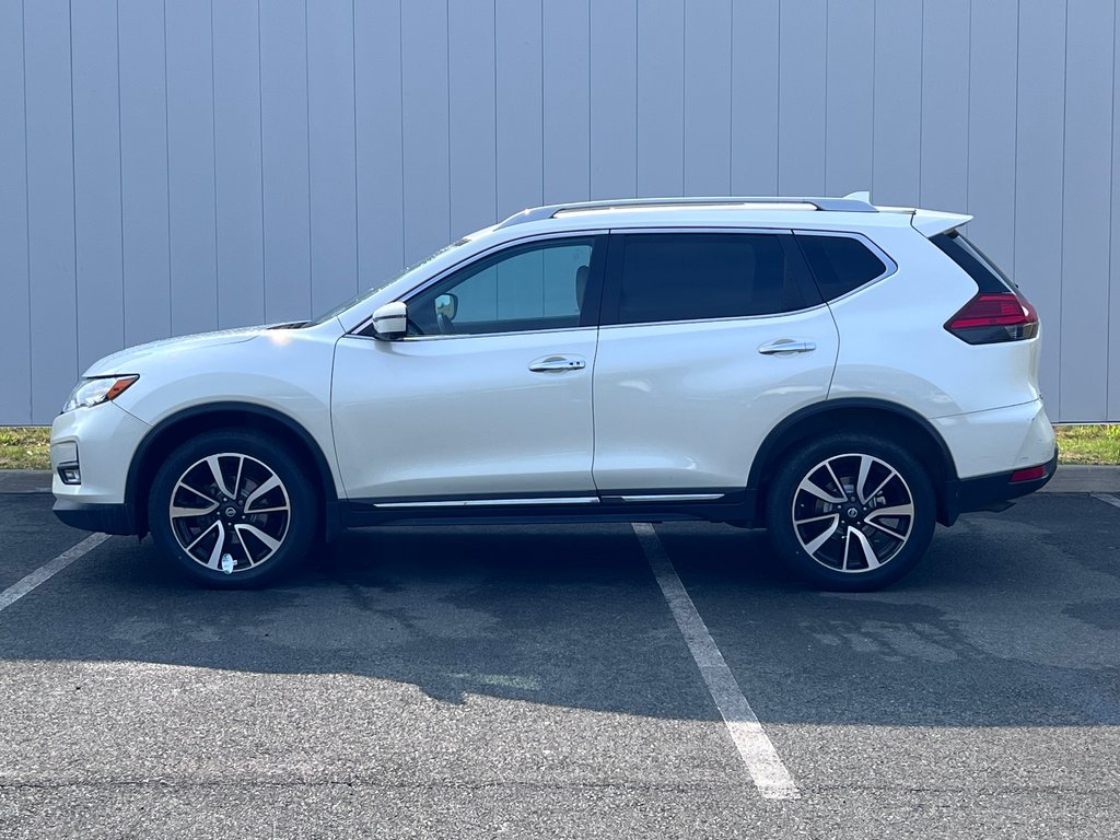 2017 Nissan Rogue SL PLATINUM | Leather | MoonRoof | Cam | Cruise in Saint John, New Brunswick - 4 - w1024h768px