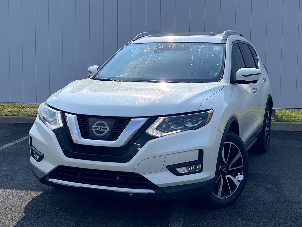 2017 Nissan Rogue SL PLATINUM | Leather | MoonRoof | Cam | Cruise in Saint John, New Brunswick - 3 - w1024h768px