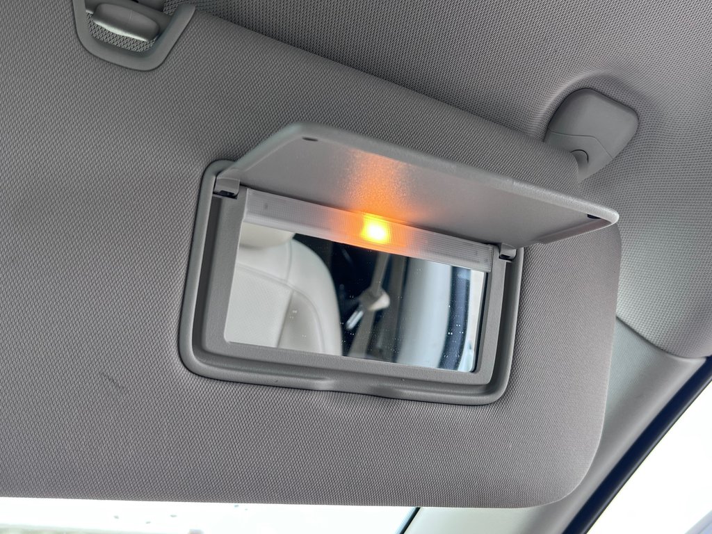 2017 Nissan Rogue SL PLATINUM | Leather | MoonRoof | Cam | Cruise in Saint John, New Brunswick - 36 - w1024h768px