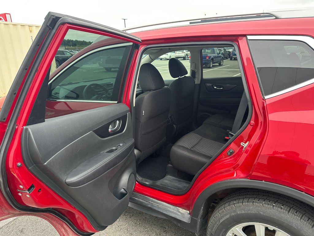 2017 Nissan Rogue S | Cam | USB | Bluetooth | Keyless | Cruise in Saint John, New Brunswick - 27 - w1024h768px