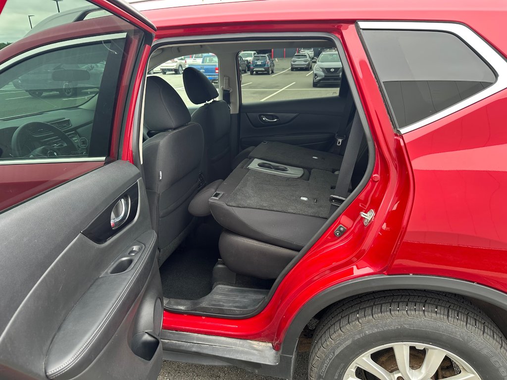 2017 Nissan Rogue S | Cam | USB | Bluetooth | Keyless | Cruise in Saint John, New Brunswick - 32 - w1024h768px